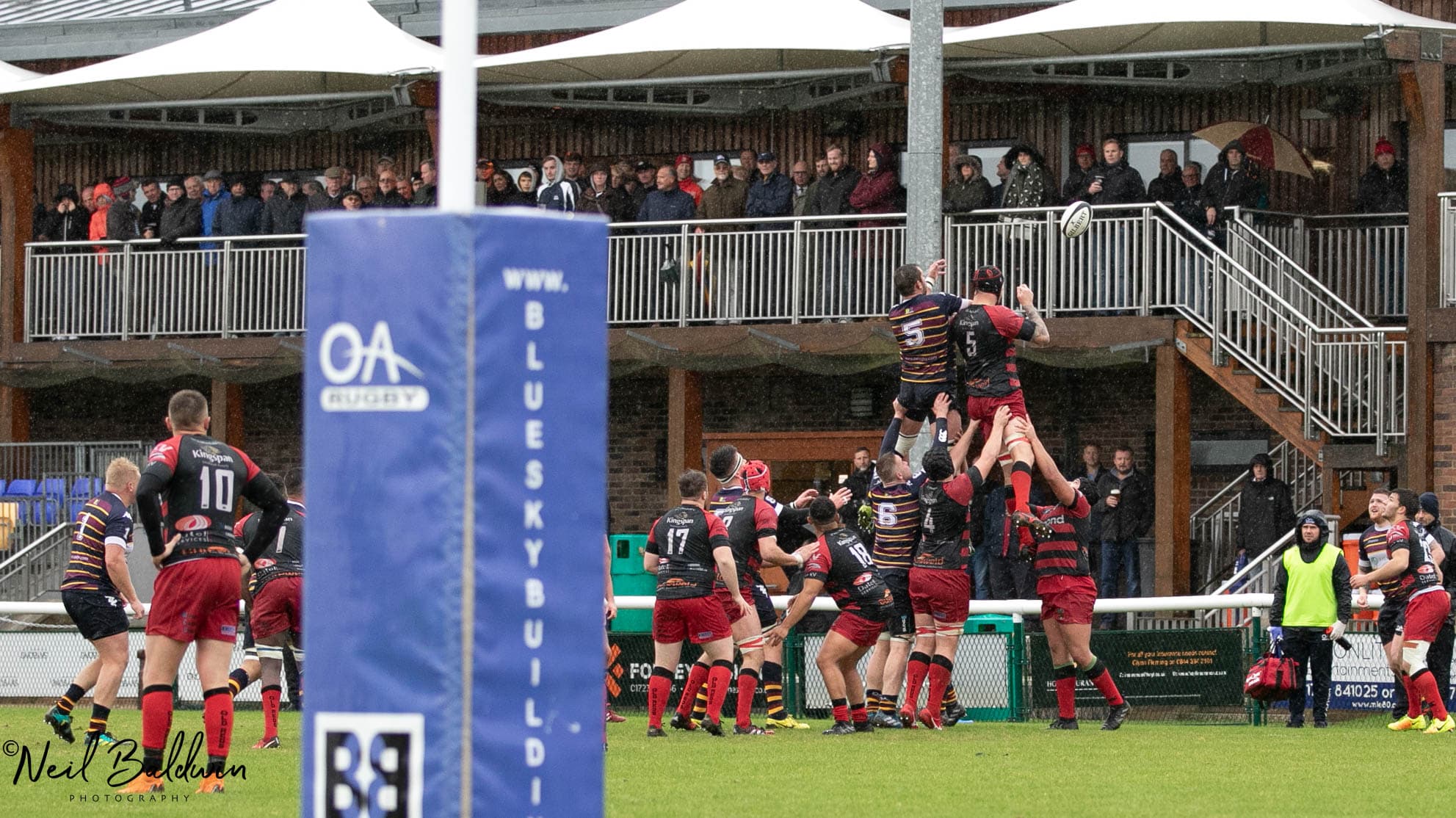 OARFC senior men in a lineout